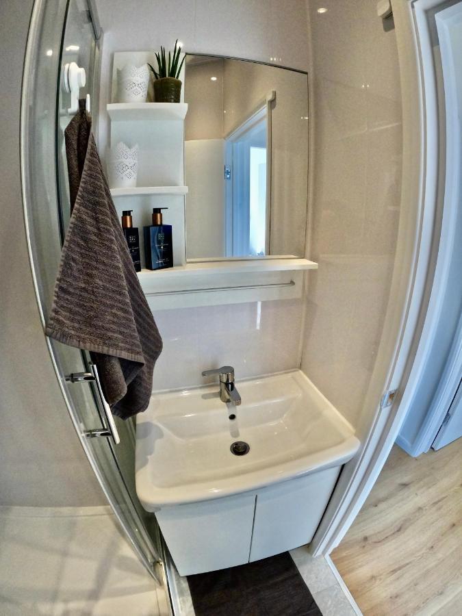 Lovely One Bedroom Flat ロンドン エクステリア 写真