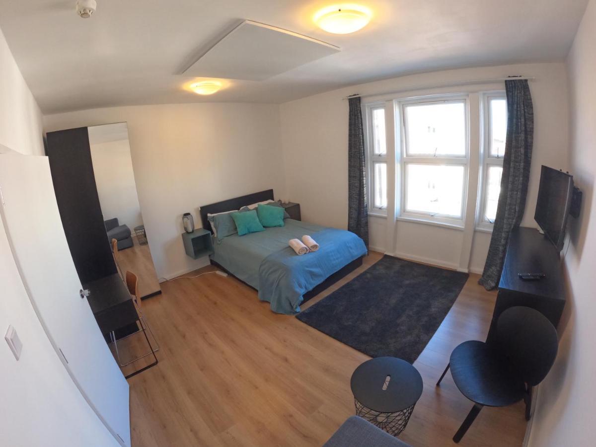 Lovely One Bedroom Flat ロンドン エクステリア 写真